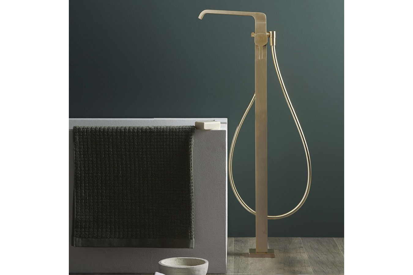 Luxe Floor Mount Bath Filler With Handshower | Tapware | Oakleys ...